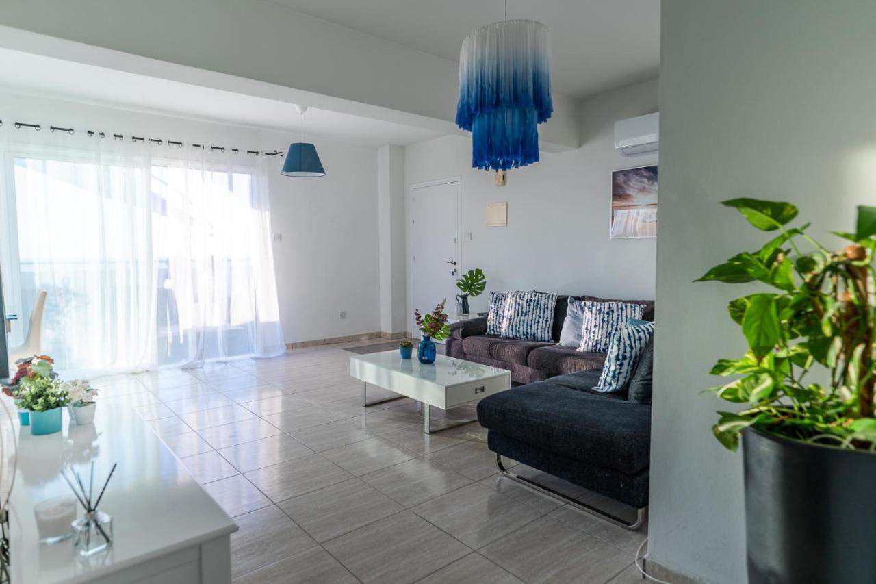 شقة Makenzy Seaview Penthouse لارنكا المظهر الخارجي الصورة