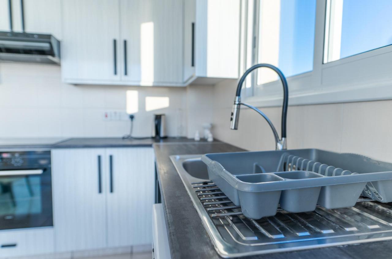 شقة Makenzy Seaview Penthouse لارنكا المظهر الخارجي الصورة