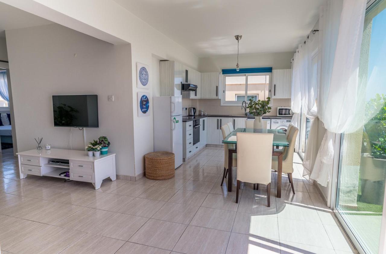 شقة Makenzy Seaview Penthouse لارنكا المظهر الخارجي الصورة
