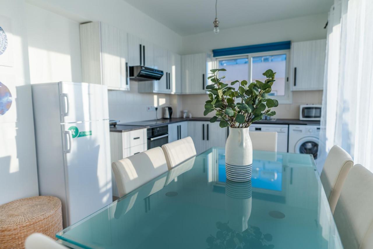 شقة Makenzy Seaview Penthouse لارنكا المظهر الخارجي الصورة