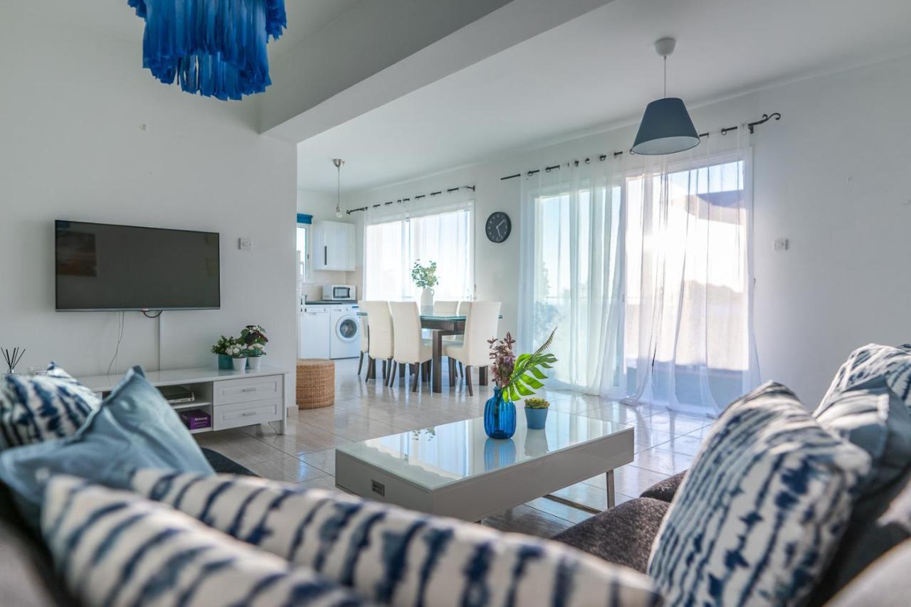 شقة Makenzy Seaview Penthouse لارنكا المظهر الخارجي الصورة